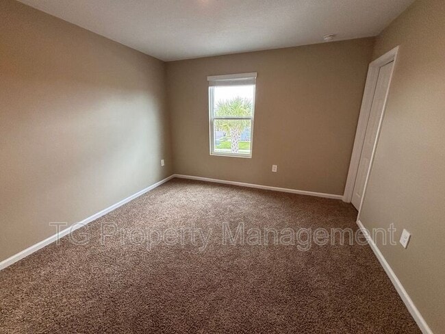 Building Photo - 903 Rivertree Pl