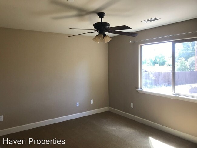Building Photo - 3 br, 2 bath House - 22615 J St.