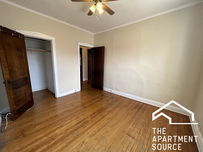 Building Photo - 4404 N Winchester Ave