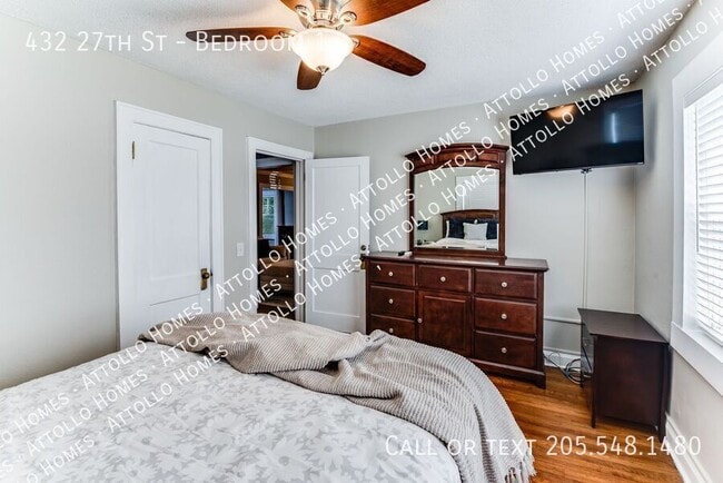 Building Photo - 432 27th St