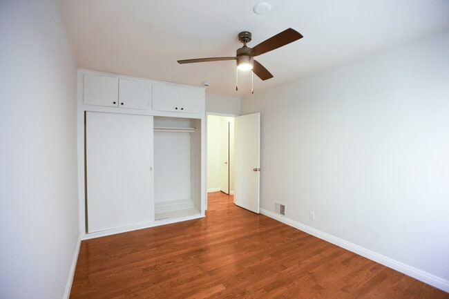 Building Photo - 1323 Ridgeley Dr