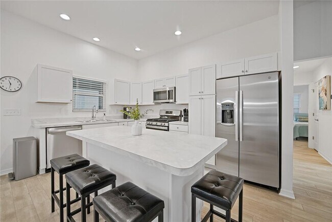 Building Photo - 7661 Rutherford Ln