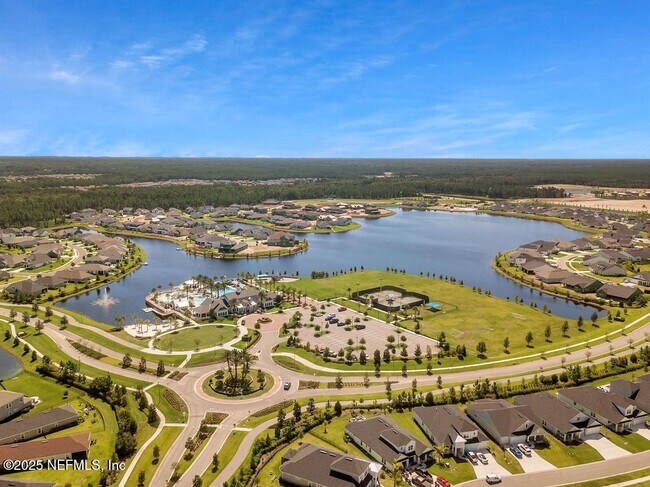 Building Photo - 442 Stargaze Ln