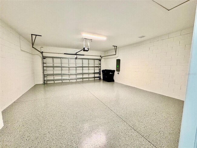 Building Photo - 10478 Sea Breeze Rdg Dr