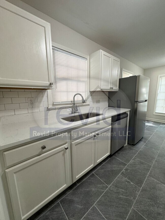Building Photo - 5467 Derron Ave