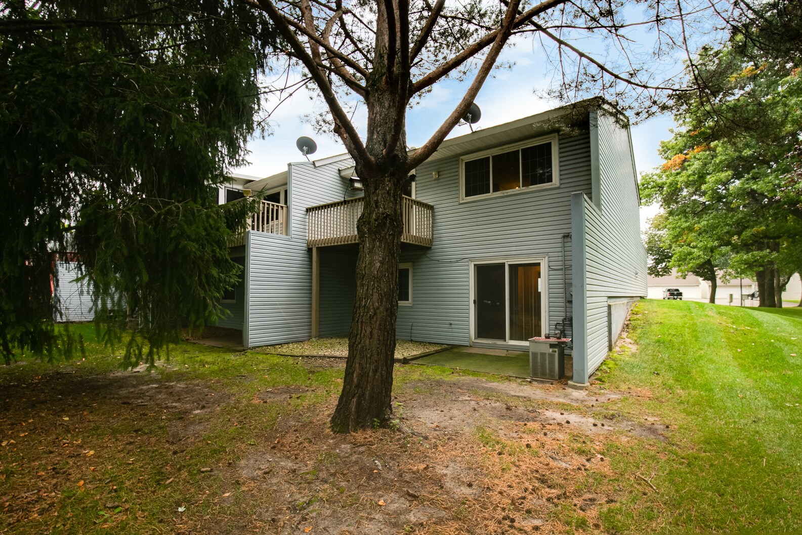 Building Photo - 12115 Drake St NW