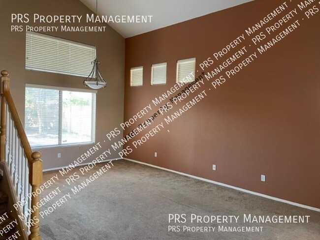 Building Photo - 1053 W Bruce Ave