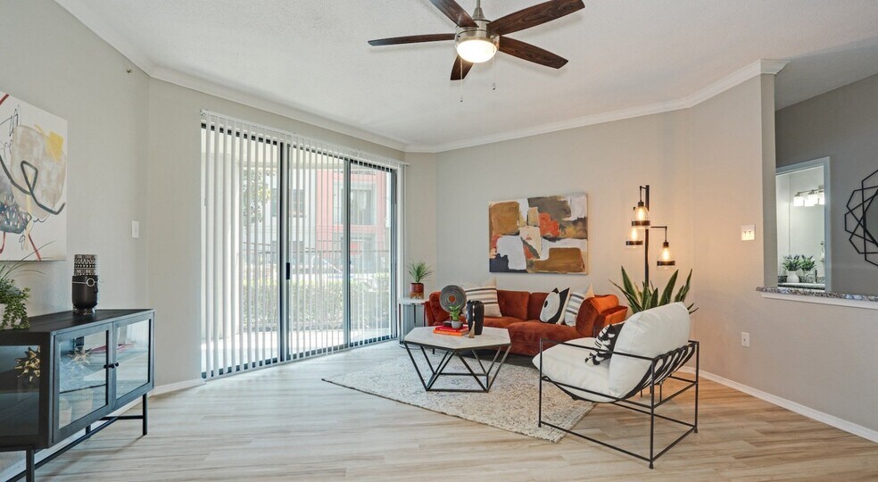 Building Photo - 14332 Montfort Dr