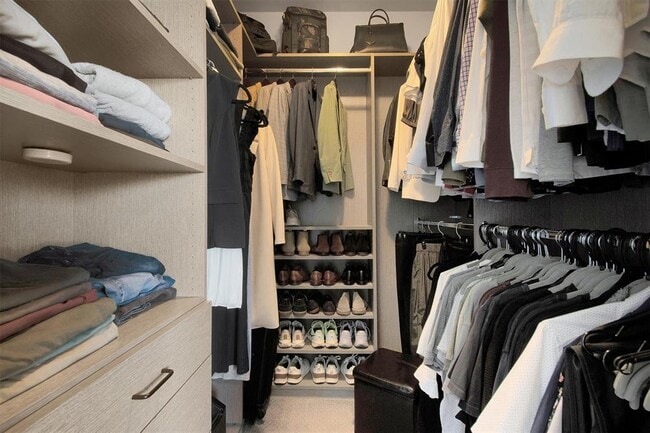 Building Photo - 1905 Alegria Rd