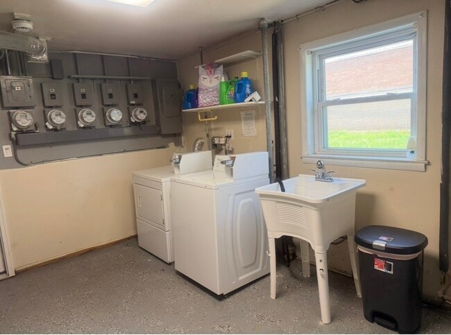 Building Photo - 18446 Torrence Ave