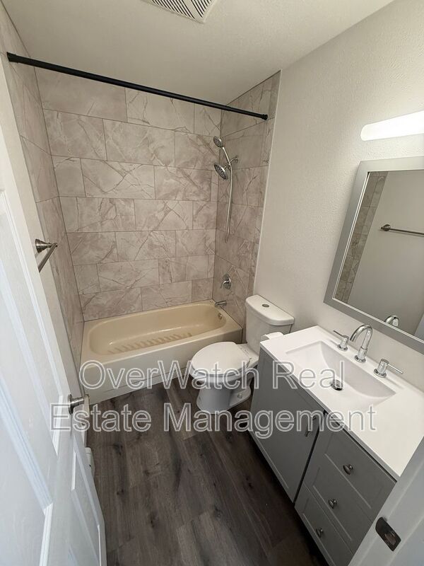Building Photo - 7350 Cantonment Ct