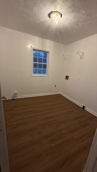 Building Photo - 3034 Fieldview Dr