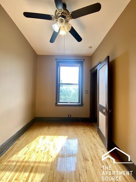 Building Photo - 3534 W Lyndale St