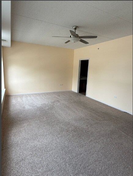 Building Photo - 77 N Quentin Rd