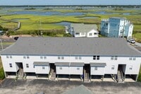 Building Photo - Fully furnished townhome in Surf City
