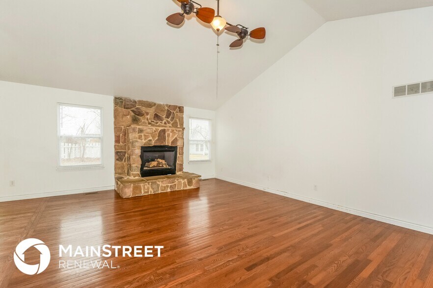 Building Photo - 9 Red Cedar Parc Ct