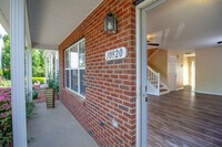 Building Photo - Townhome in 28273