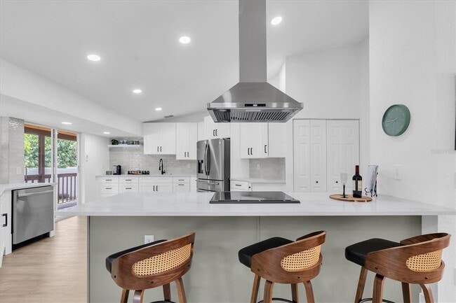 Building Photo - 630 Pinta Dr
