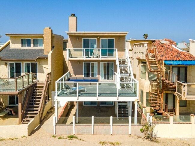 Building Photo - 5 Bedroom + 4 Bathroom Home  | Ocean Opulence | Furnished Monthly Rental