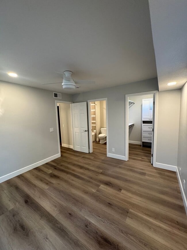 Building Photo - Townhome in Laguna Niguel!