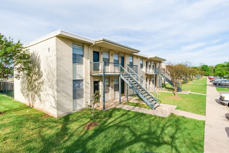 Interior Photo - Willow Park Apartments