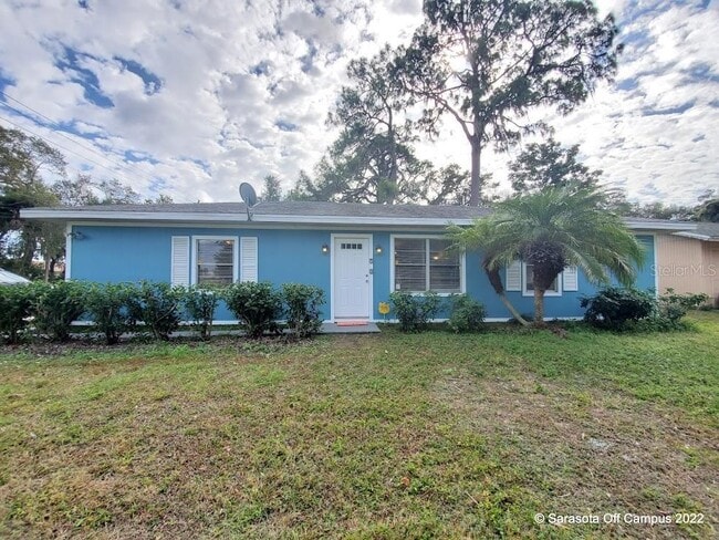Primary Photo - 1384 39th St