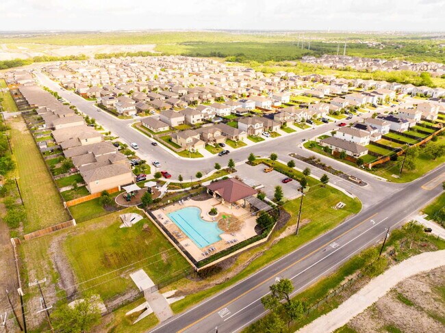 Building Photo - 3 Bedroom Rental in Convenient West San Antonio Location