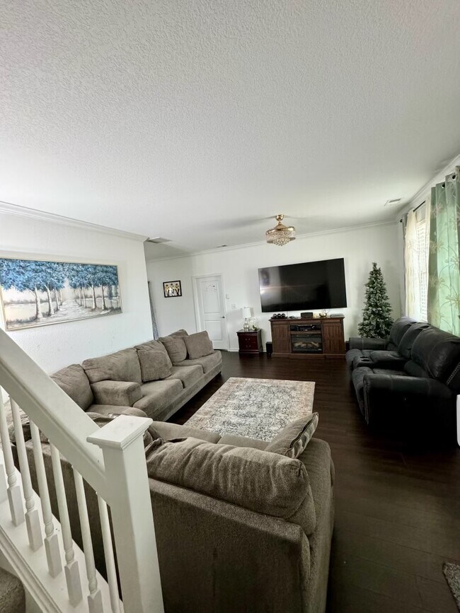 Building Photo - 4080 Trenwith Ln