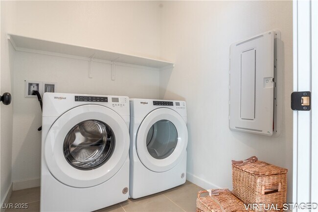 Building Photo - 188 Vanhoy Ave