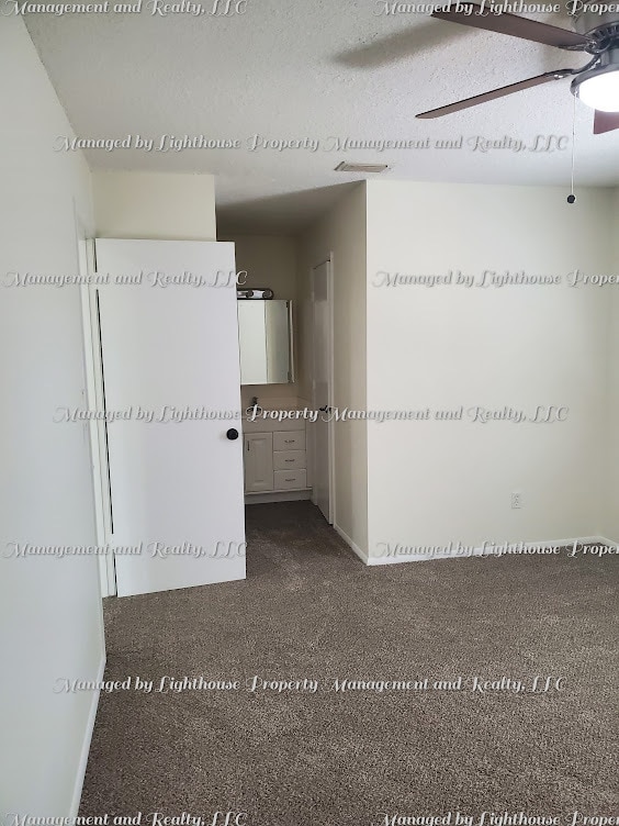 Building Photo - Peaceful Atlantic Beach Townhome