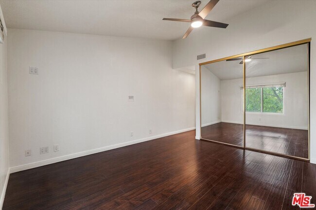 Building Photo - 3802 Dunford Ln