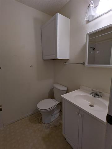 Building Photo - 1112 Dennis Dr