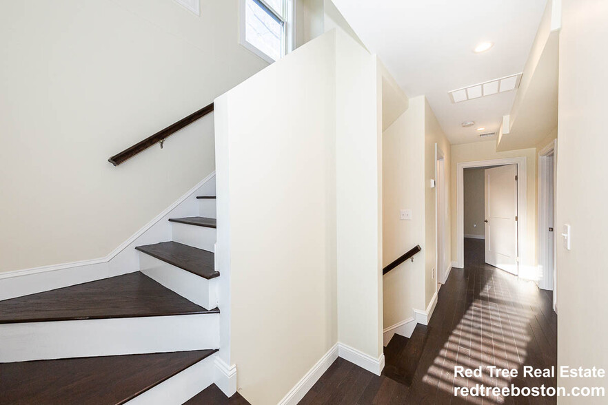Building Photo - 5 Malvern Ter