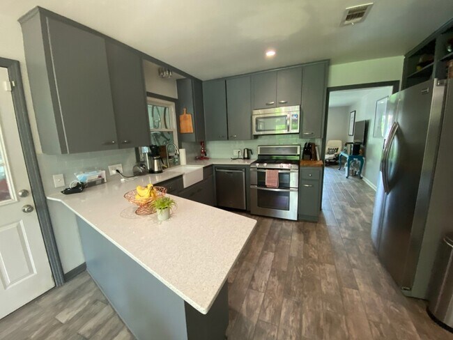 Building Photo - 1603 Briarcliff Blvd