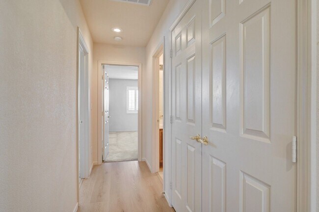 Building Photo - STUNNING 4 Bedroom, 2 Story Home featuring...