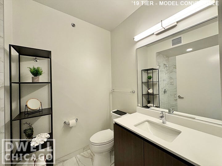 Building Photo - 710 N Aberdeen St