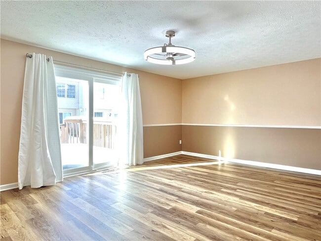 Building Photo - 35 Camberley Pl