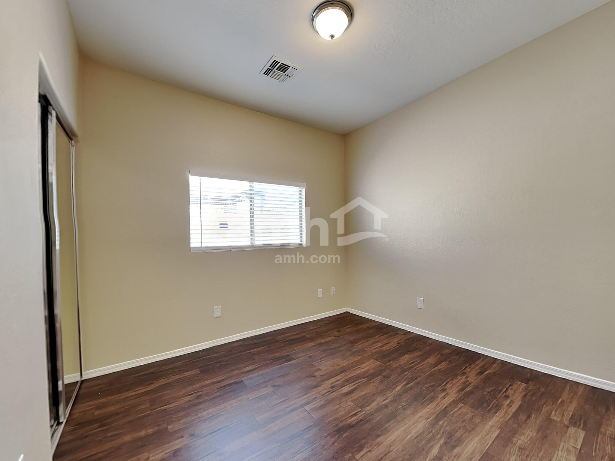 Building Photo - 2548 W Spencer Run