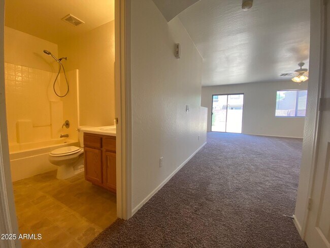 Building Photo - 12360 W Heatherbrae Dr