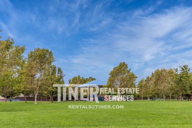 Building Photo - Beautiful Syrah Two Bedroom Condominium