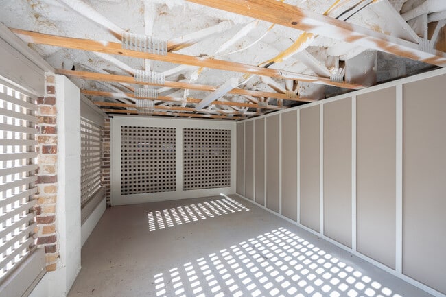 Building Photo - 171 Cordova St