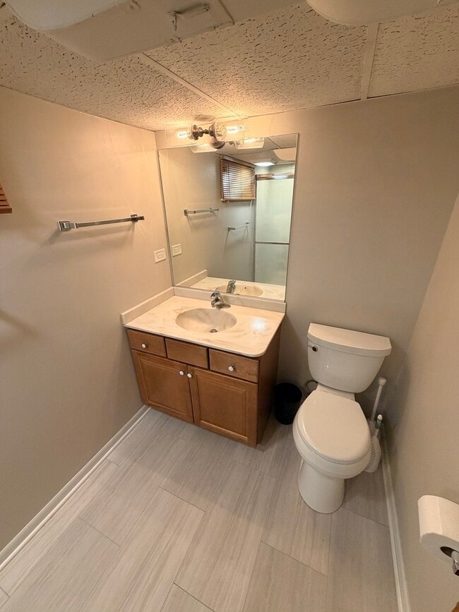 Building Photo - 137 Richard Ave