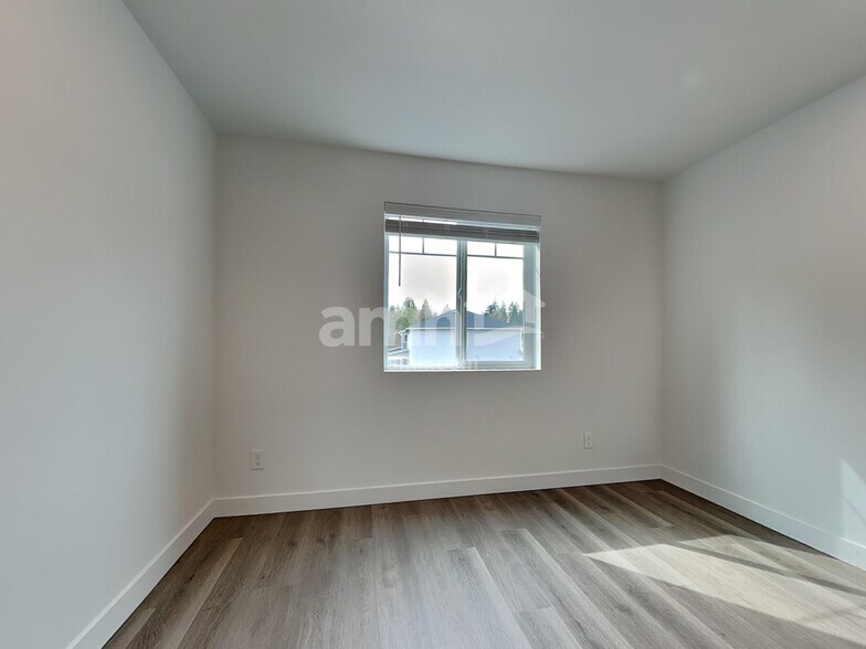 Building Photo - 7726 Brenden St SW