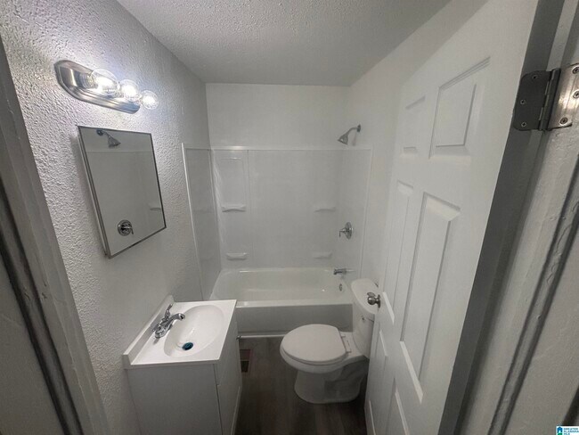 Building Photo - 1619 27th St W