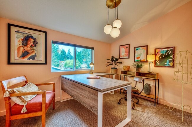 Building Photo - 4bd/2ba Edmonds Home