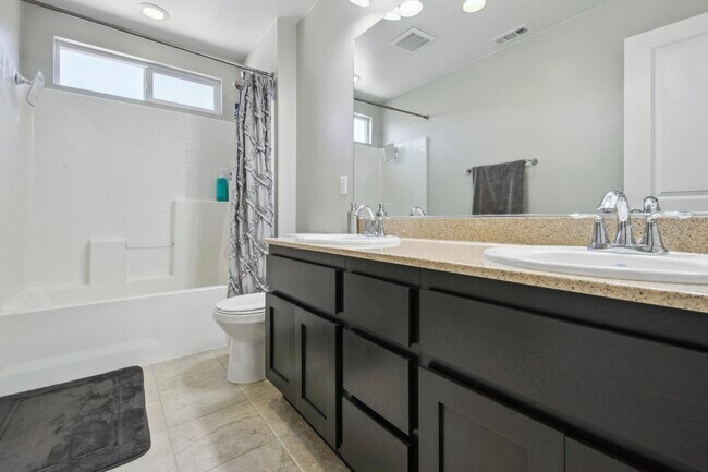 Building Photo - 6958 Stanza Ct