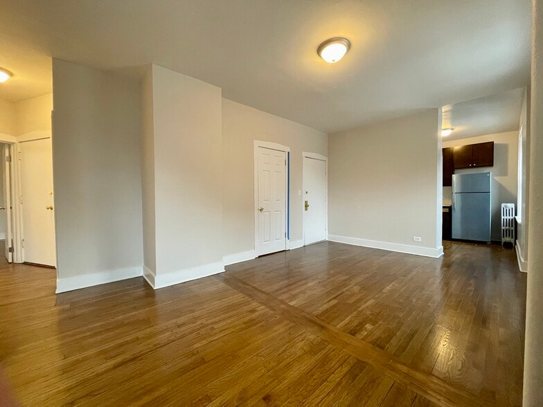 Building Photo - 1544 N Kedzie Ave