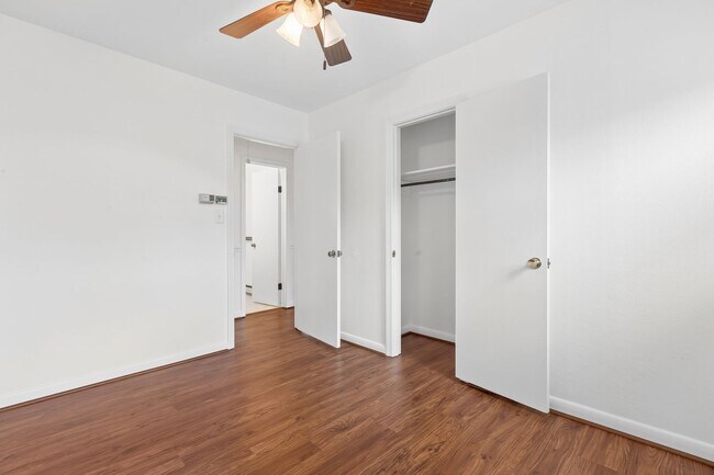 Building Photo - 3605 Weiss Ln
