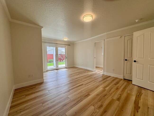 Building Photo - 1349 Tennessee Dr
