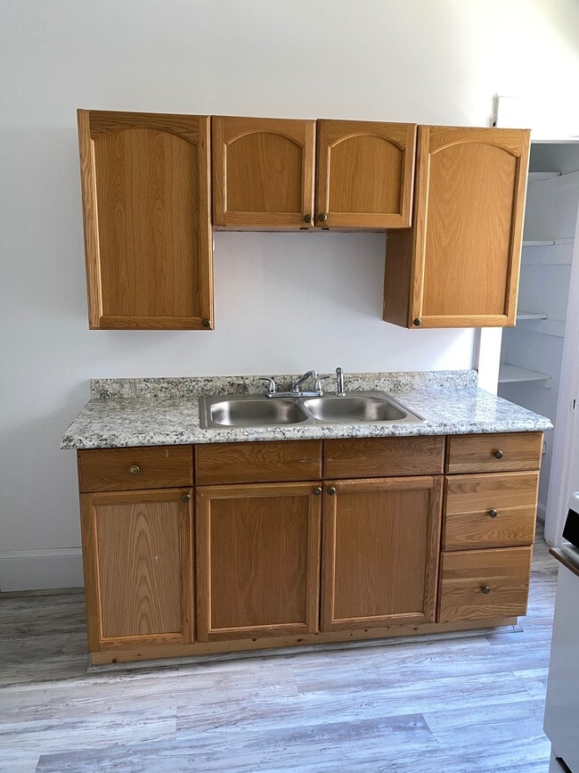original (11) - 2409-2417 W. Clifton Ave